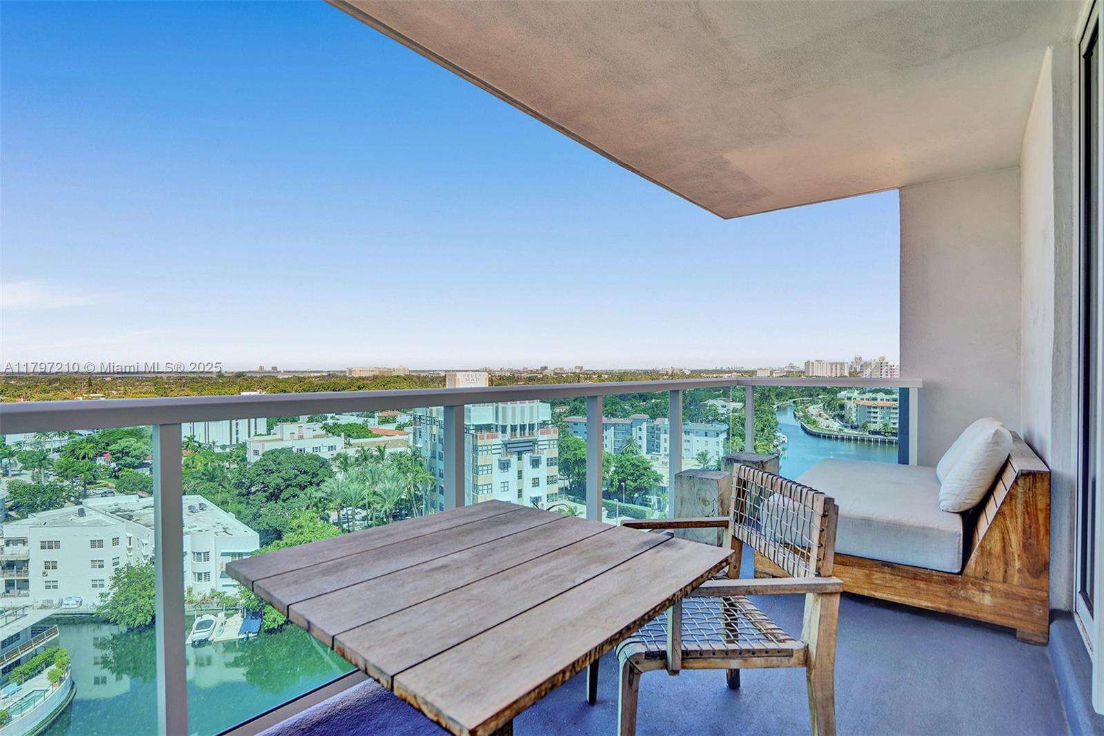 1 Hotel & Homes Unit #1121 | Picture 26