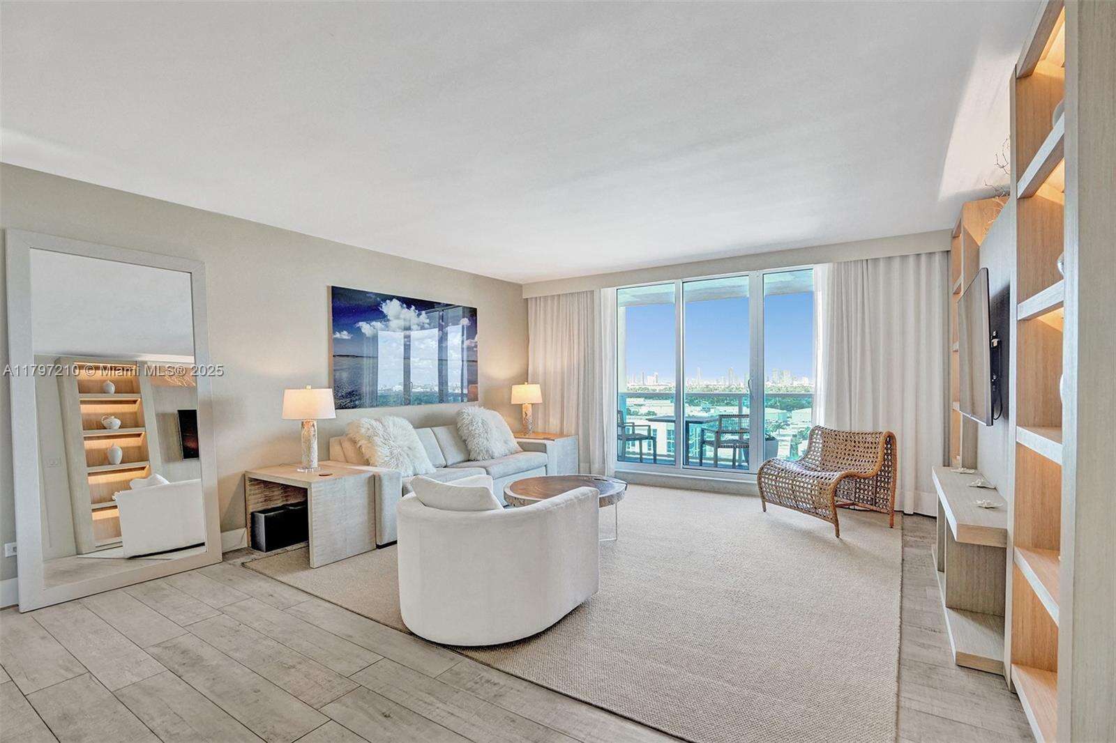 1 Hotel & Homes Unit #1121 | Picture 9