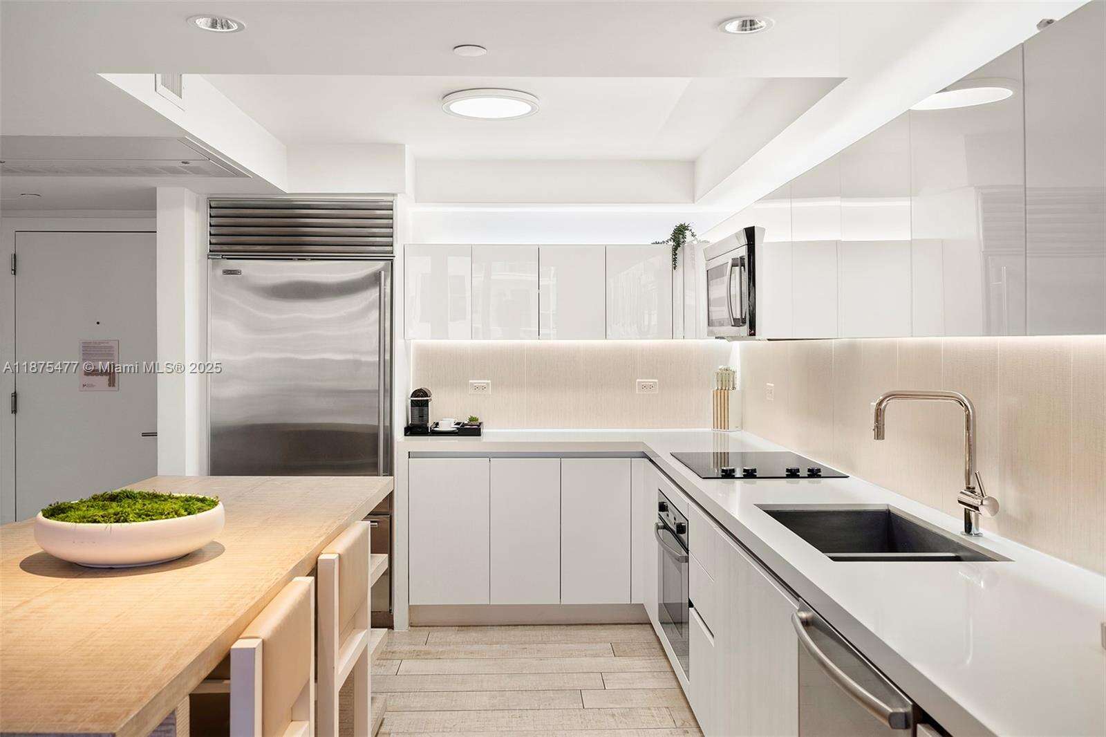 1 Hotel & Homes Unit #1202 | Picture 10