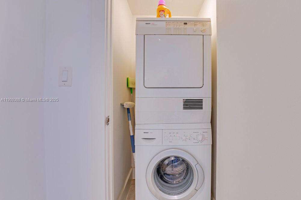 1 Hotel & Homes Unit #1204 | Picture 14