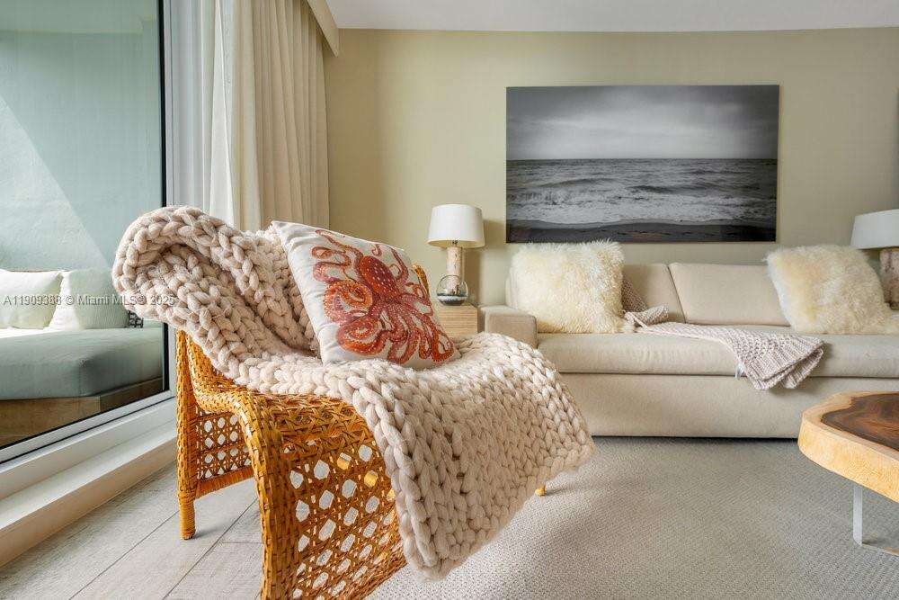 1 Hotel & Homes Unit #1204 | Picture 23