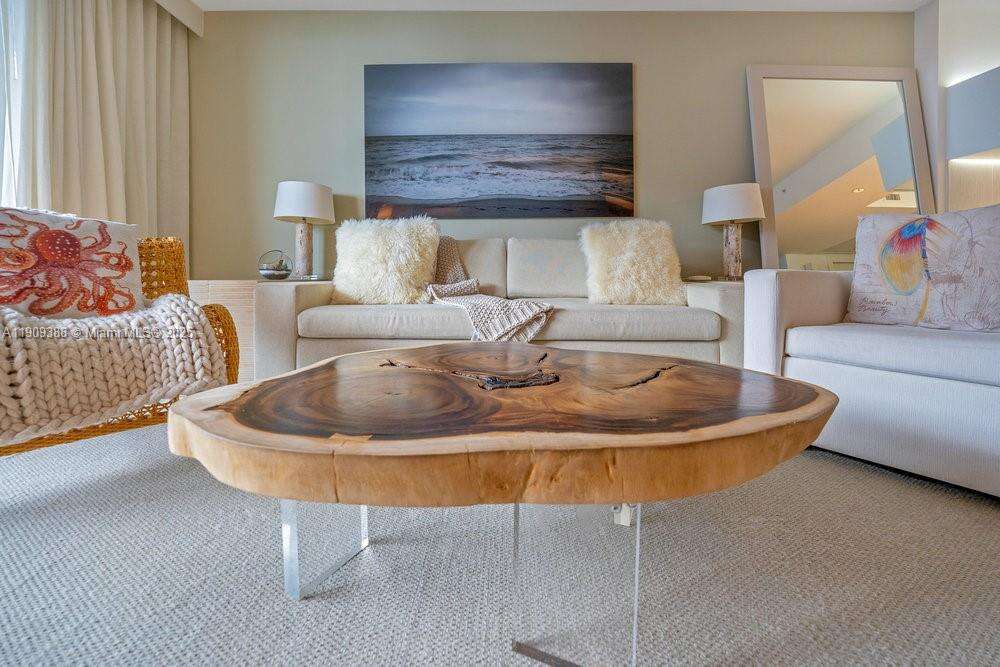 1 Hotel & Homes Unit #1204 | Picture 32