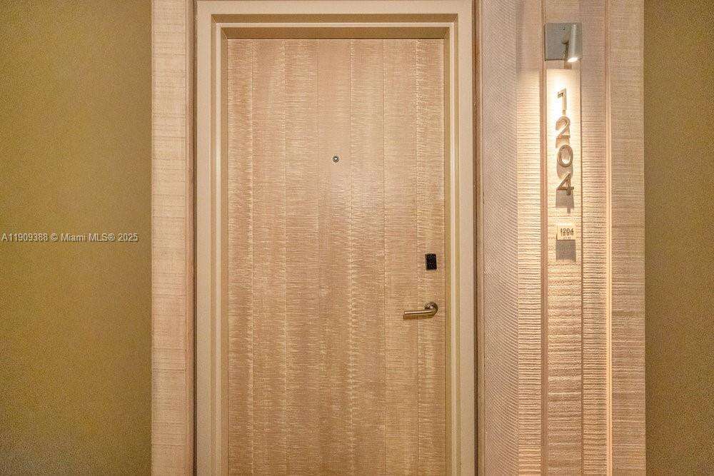 1 Hotel & Homes Unit #1204 | Picture 35