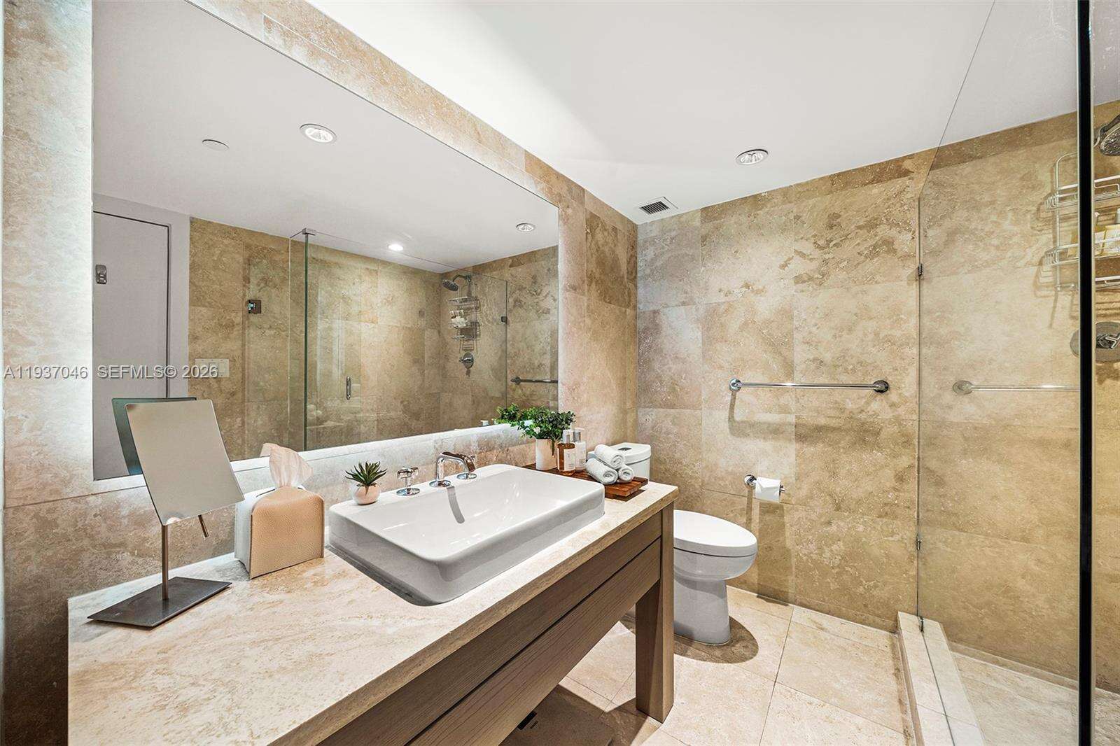 1 Hotel & Homes Unit #1207 | Picture 31