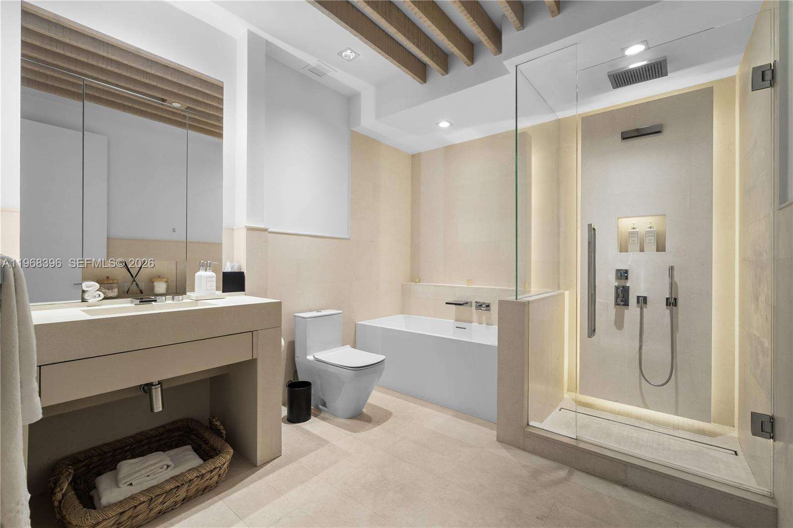 1 Hotel & Homes Unit #PH-1610 | Picture 38