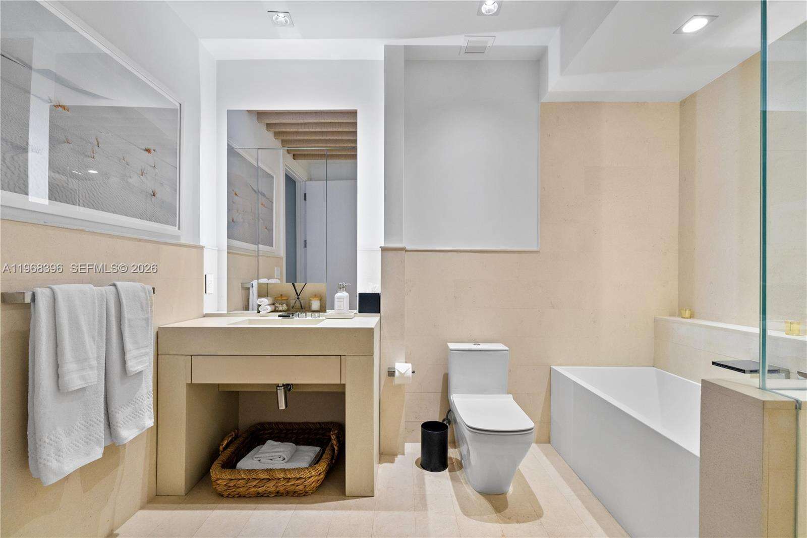 1 Hotel & Homes Unit #PH-1610 | Picture 40