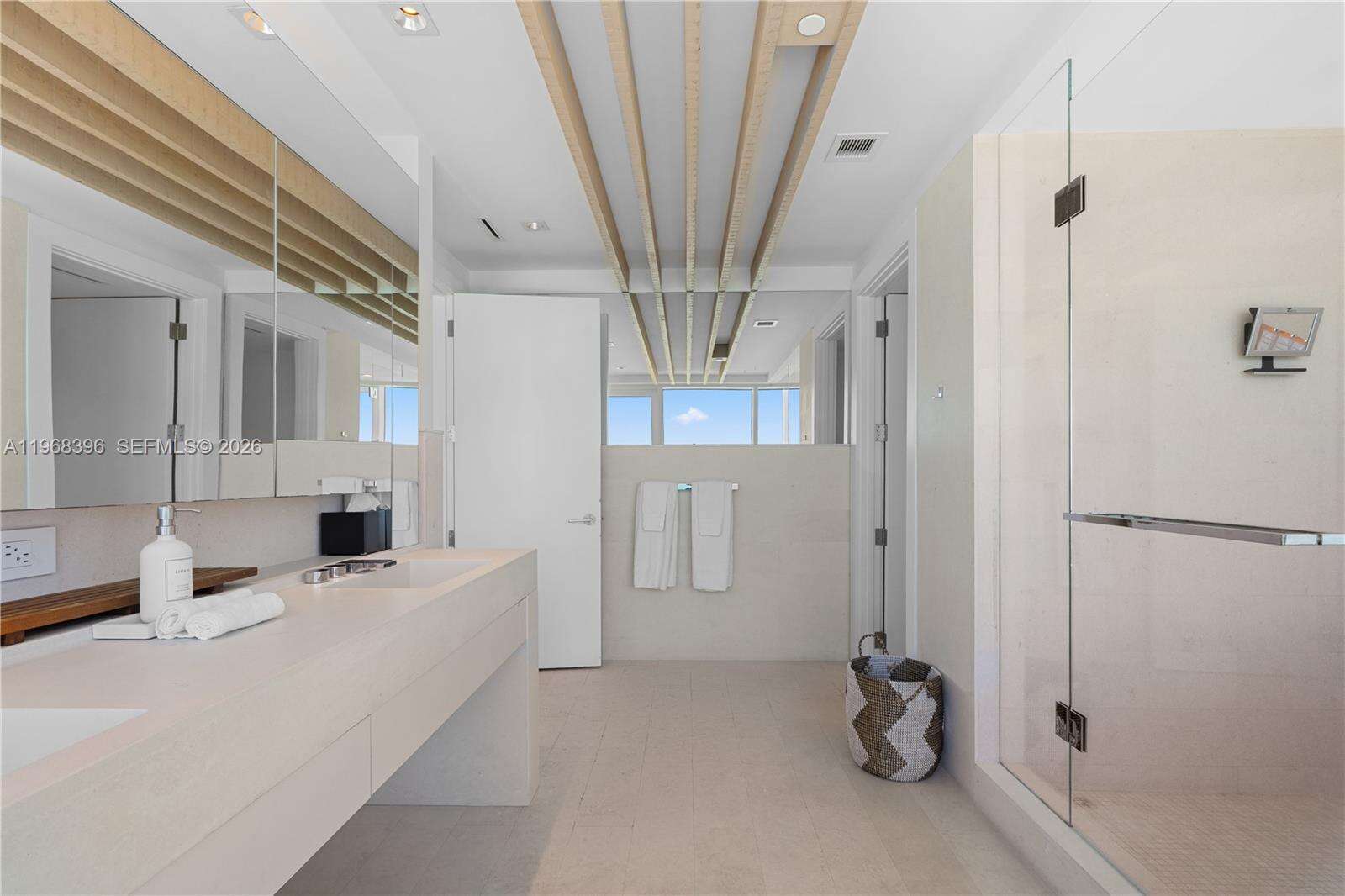 1 Hotel & Homes Unit #PH-1610 | Picture 49