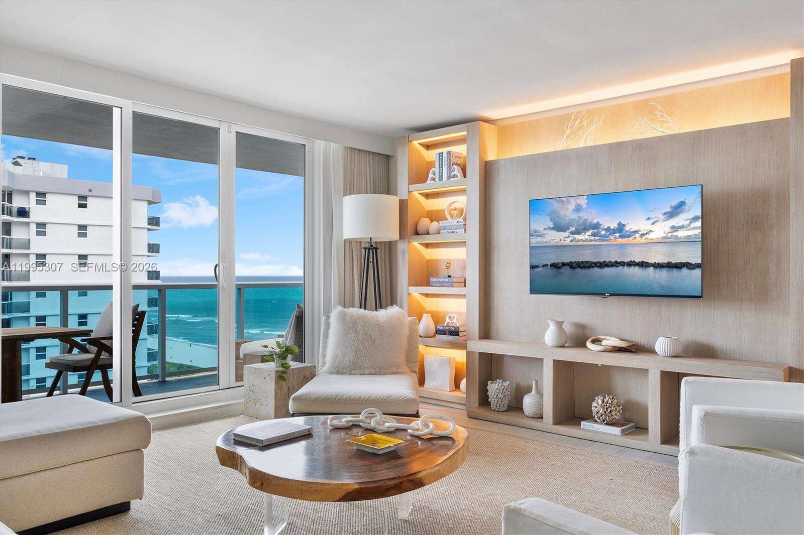 1 Hotel & Homes Unit #1413 | Picture 3