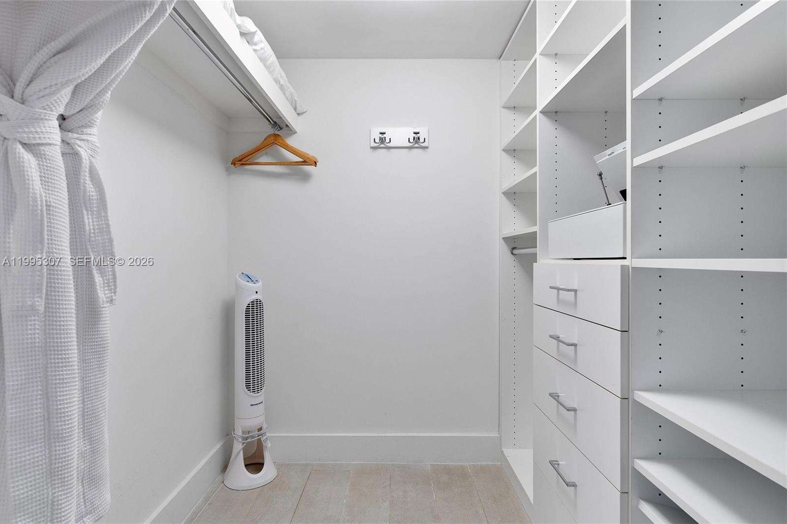 1 Hotel & Homes Unit #1413 | Picture 22