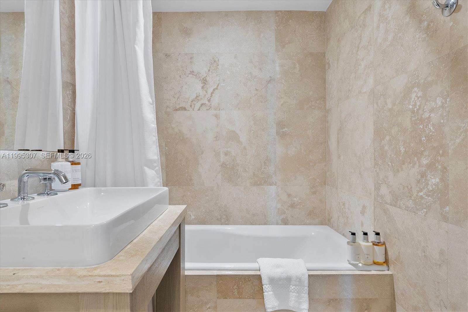 1 Hotel & Homes Unit #1413 | Picture 31