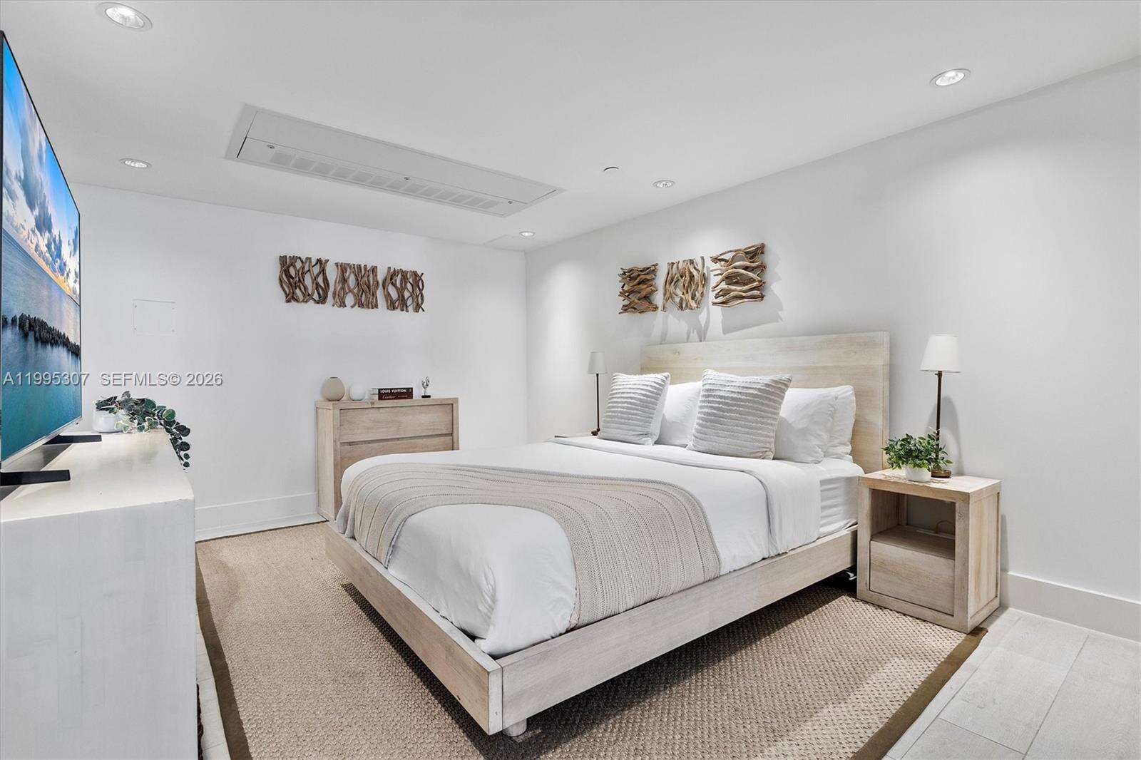 1 Hotel & Homes Unit #1413 | Picture 32