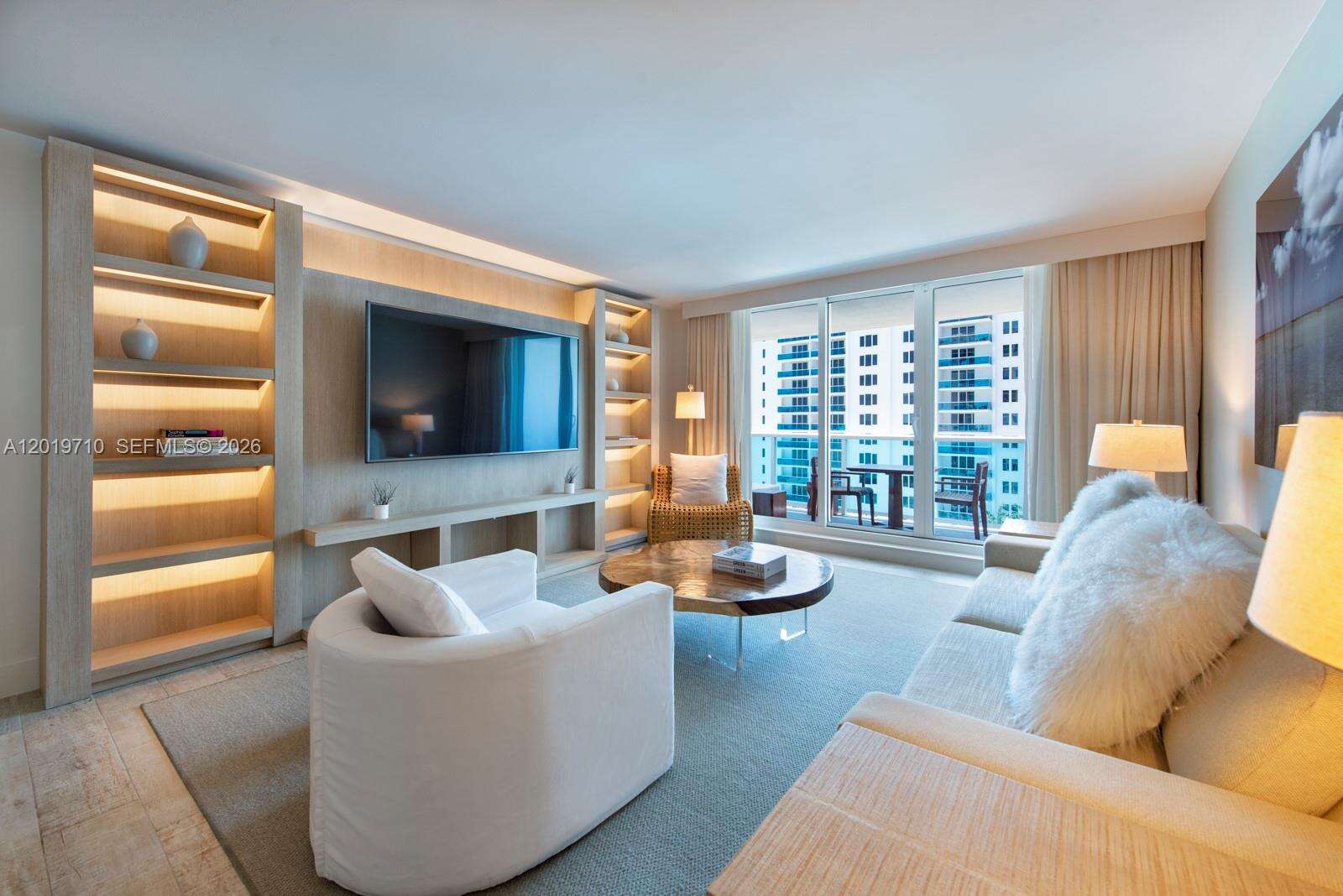 1 Hotel & Homes Unit #1012 | Picture 12