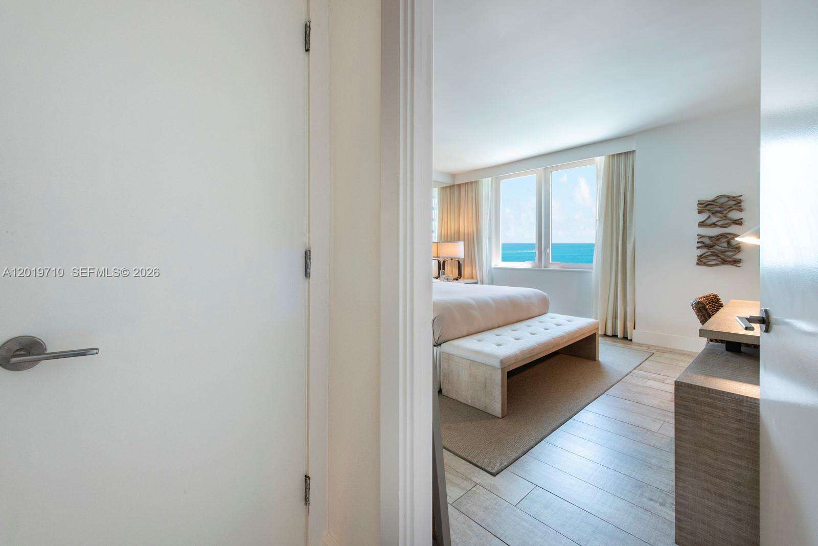 1 Hotel & Homes Unit #1012 | Picture 17