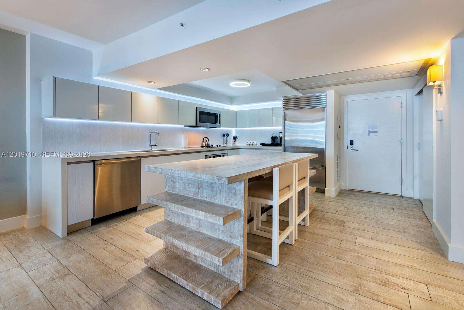 1 Hotel & Homes Unit #1012 | Picture 5