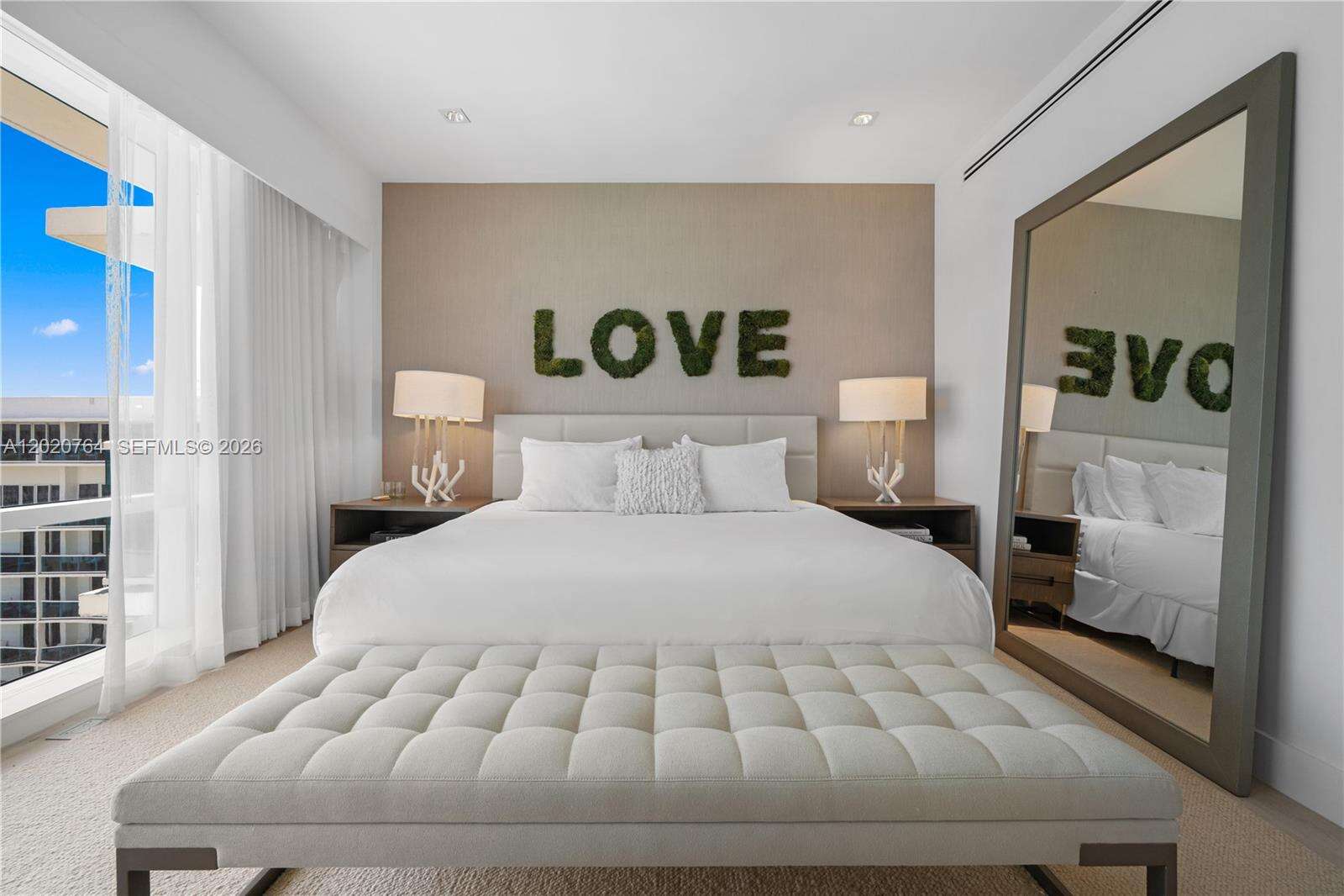 1 Hotel & Homes Unit #PH-1706 | Picture 17