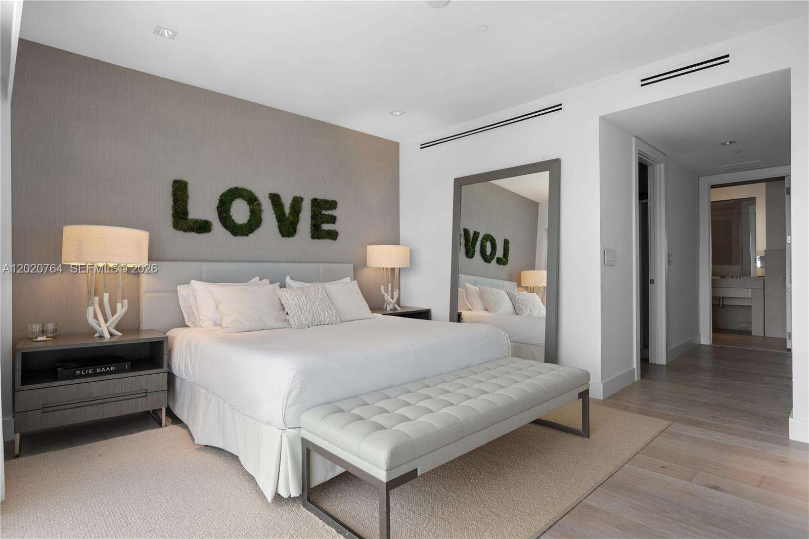 1 Hotel & Homes Unit #PH-1706 | Picture 19