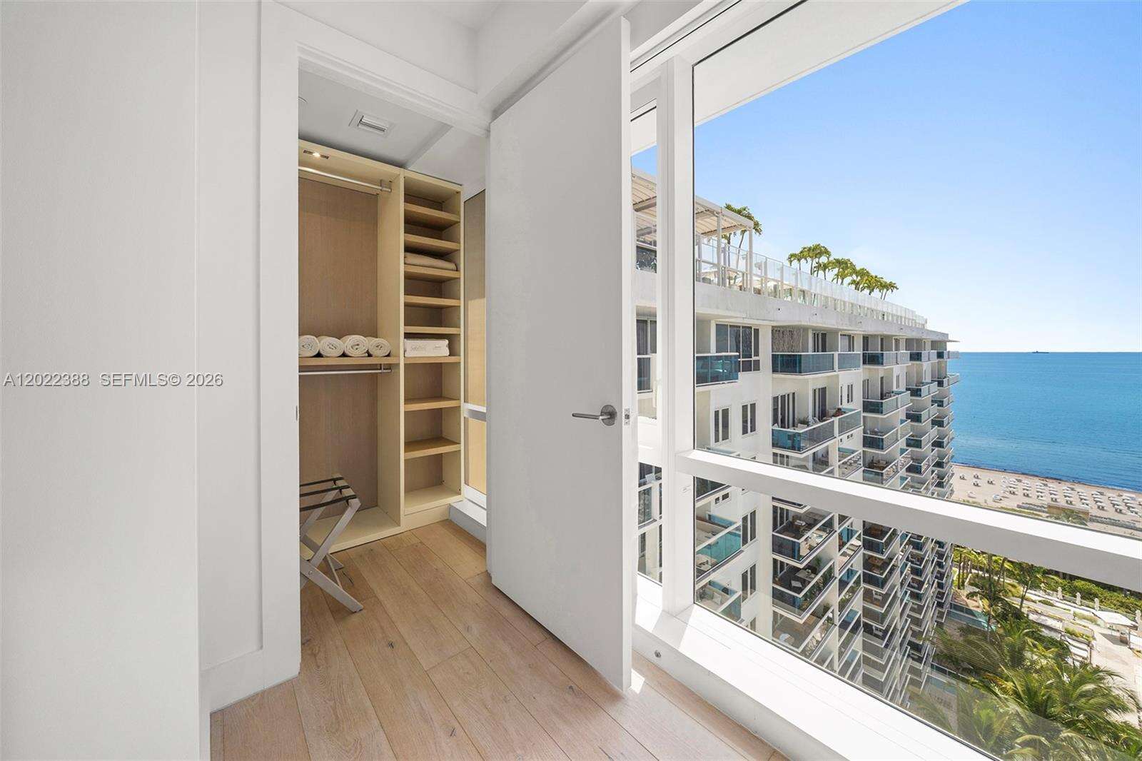 1 Hotel & Homes Unit #PH-1718 | Picture 47