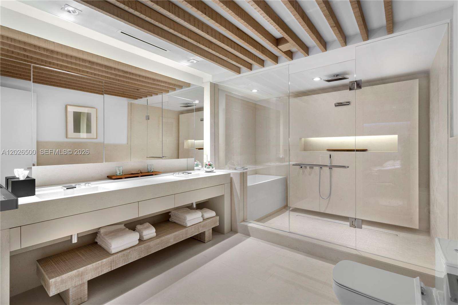 1 Hotel & Homes Unit #PH-1706 | Picture 13