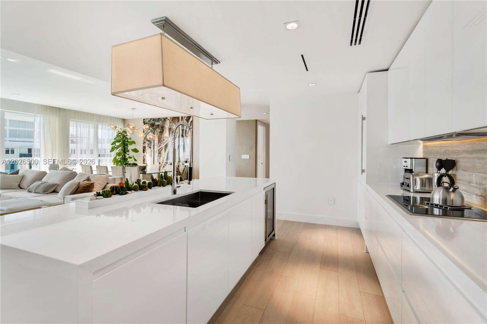 1 Hotel & Homes Unit #PH-1706 | Picture 5