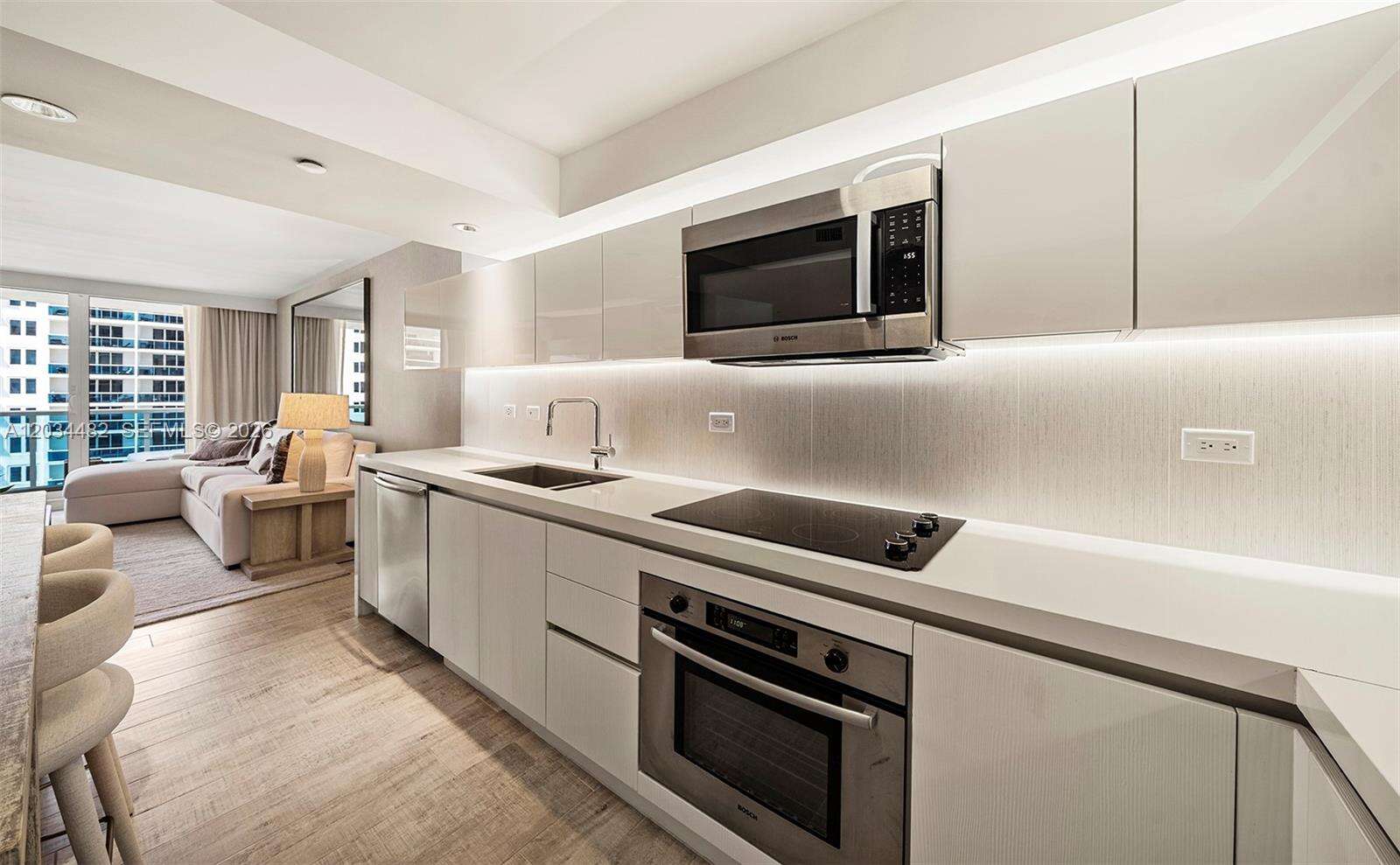1 Hotel & Homes Unit #1112 | Picture 13