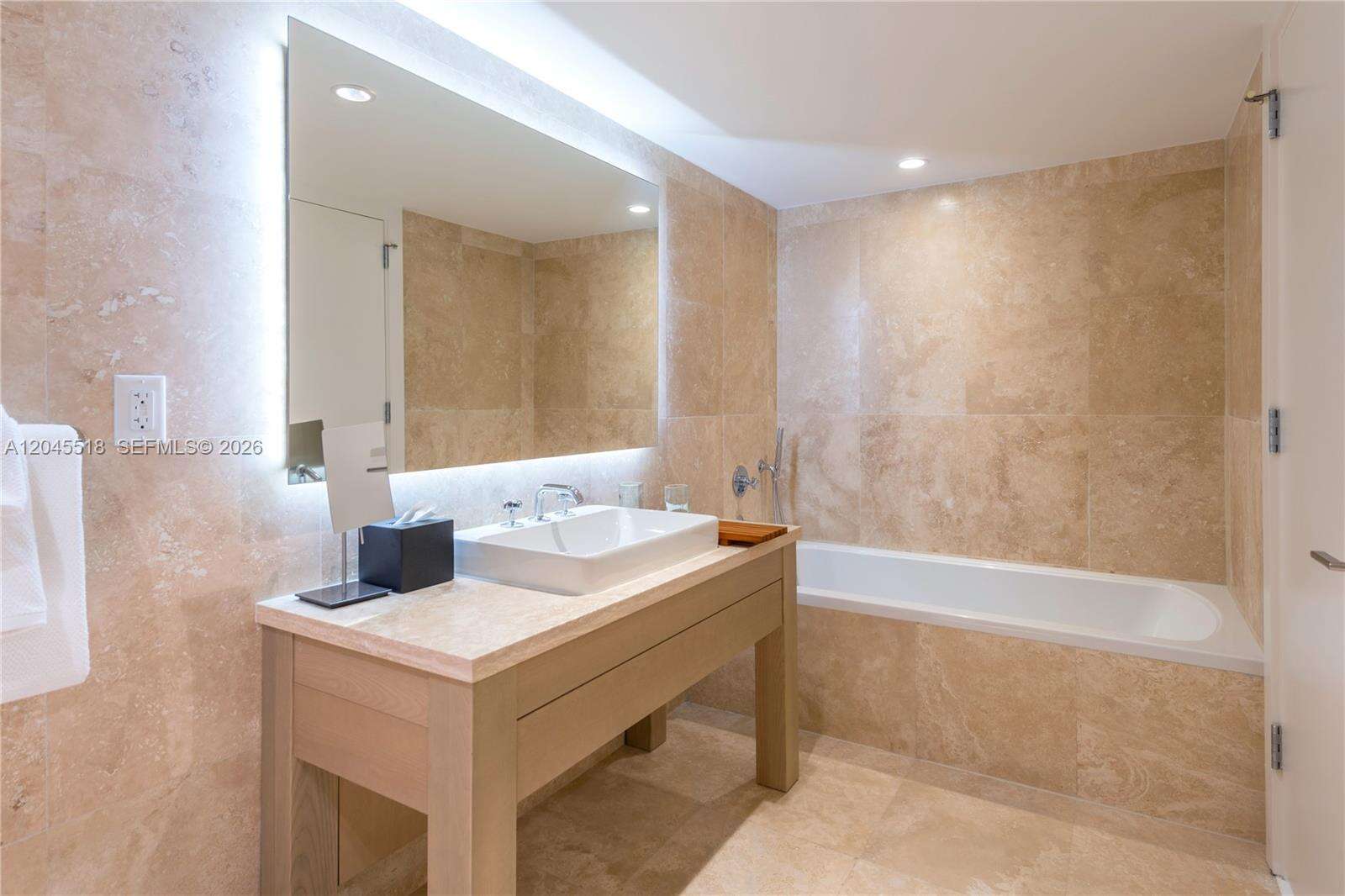 1 Hotel & Homes Unit #1110 | Picture 11