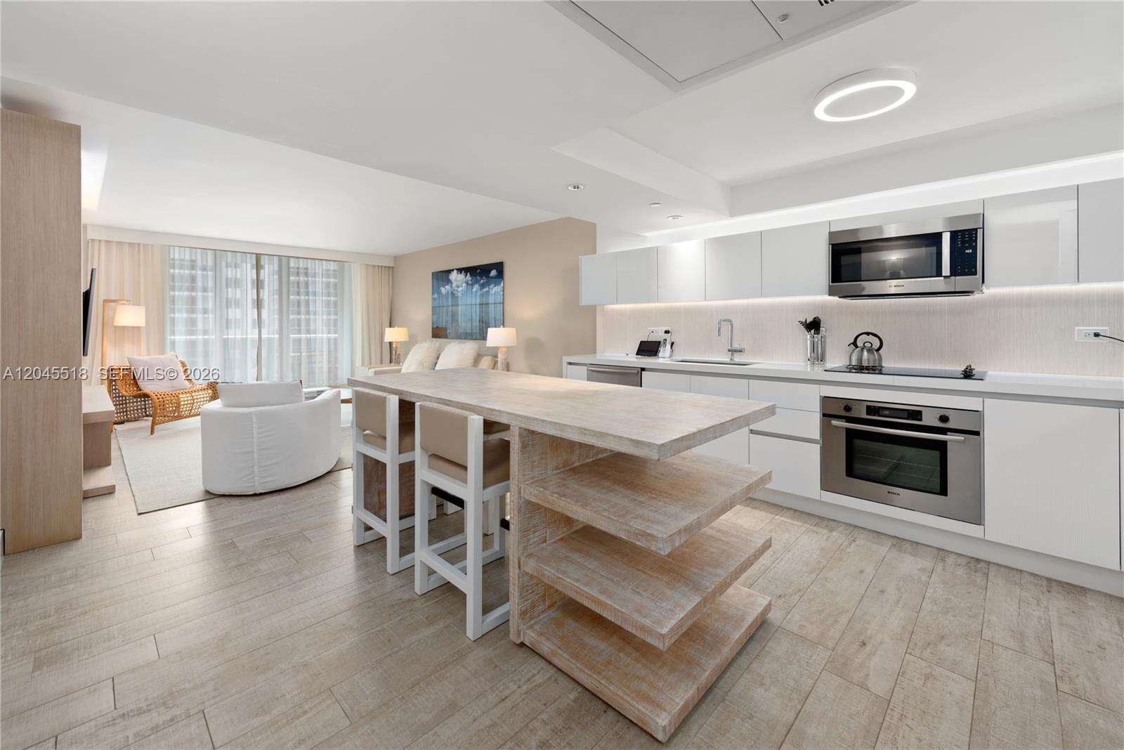 1 Hotel & Homes Unit #1110 | Picture 3